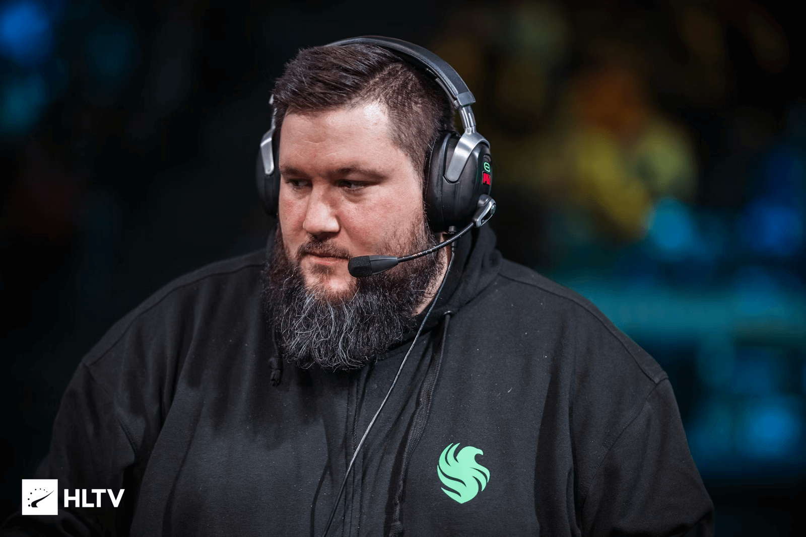 Falcons怒刚BLAST！教练暂停片段被恶意剪辑，电竞圈又开撕了？